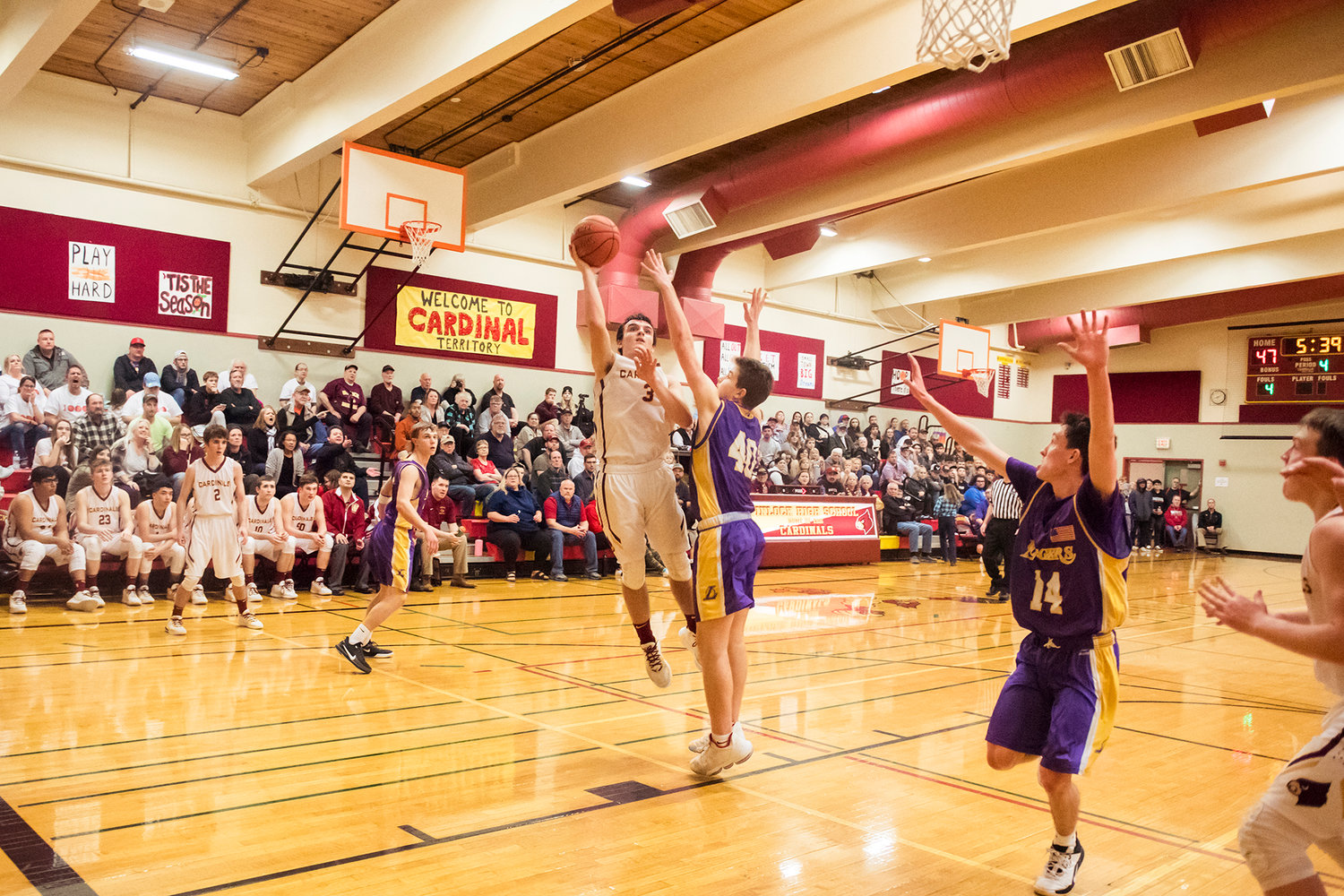 Images from a Central 2B League boys basketball game between Winlock and Onalaska played Wednesday night at Winlock High School.
