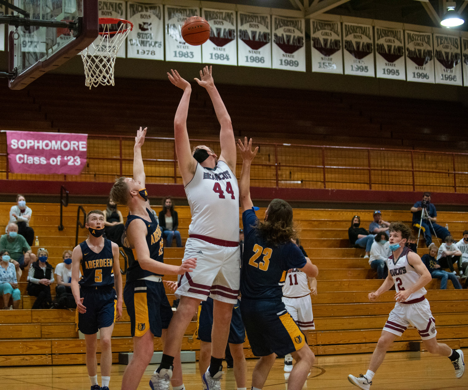 W.F. West sophomore Soren Dalan (44) goes up for two points against Aberdeen.