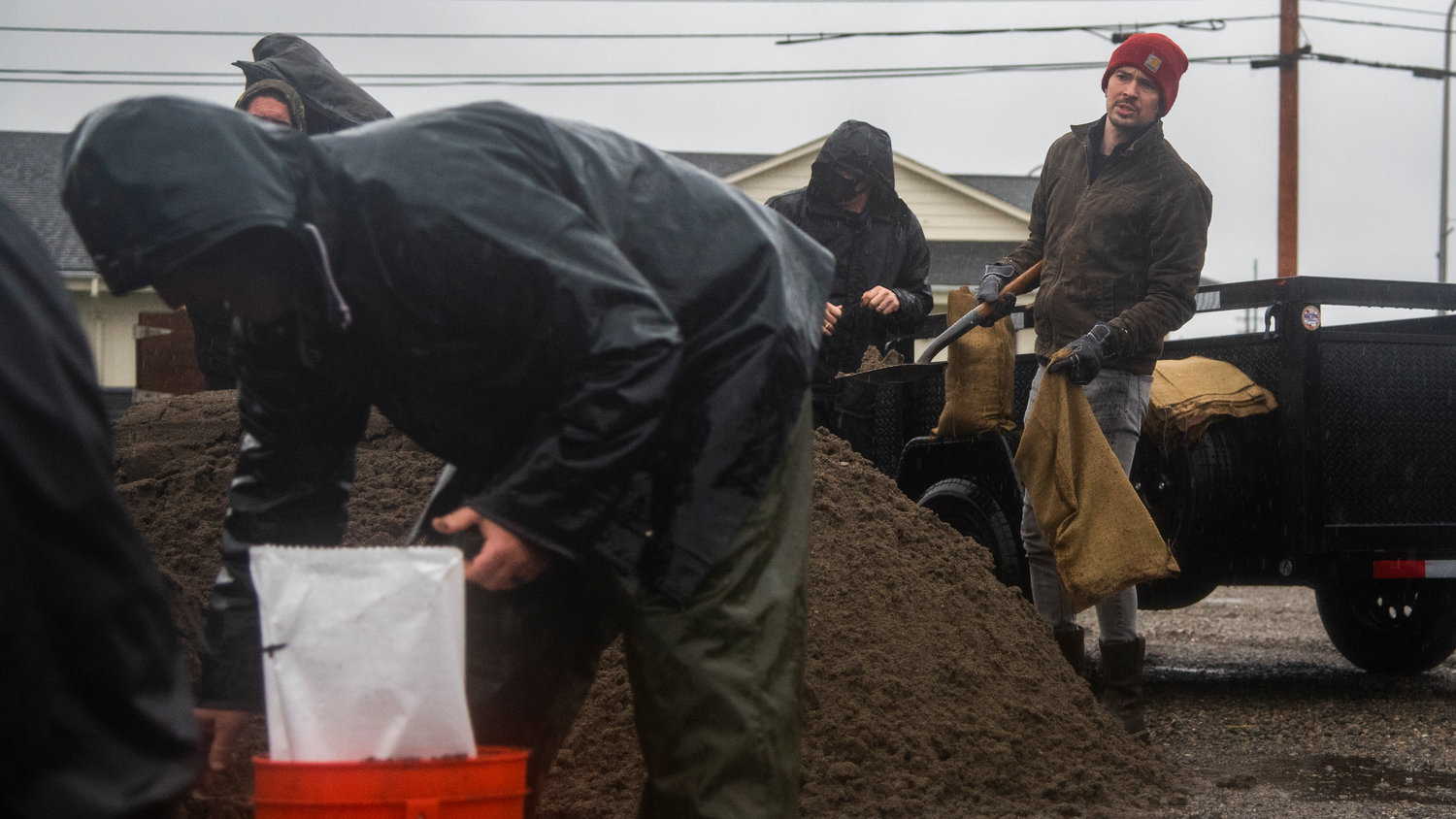 Sandbags are filled with shovels in Centralia Thursday morning.