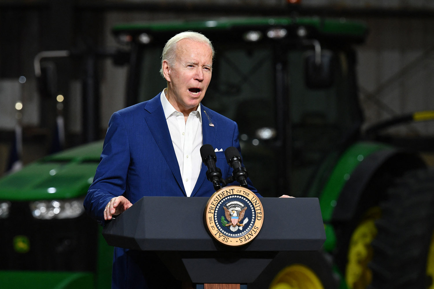U.S. President Joe Biden announces steps to ease rising consumer prices at POET Bioprocessing, in Menlo, Iowa, on April 12, 2022. (Mandel Ngan/AFP/Getty Images/TNS)