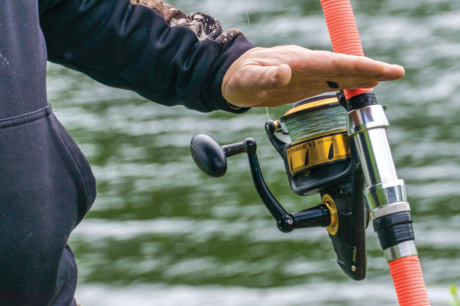 Rich Eaton talks about the reel on his custom Meat Hunter pole.