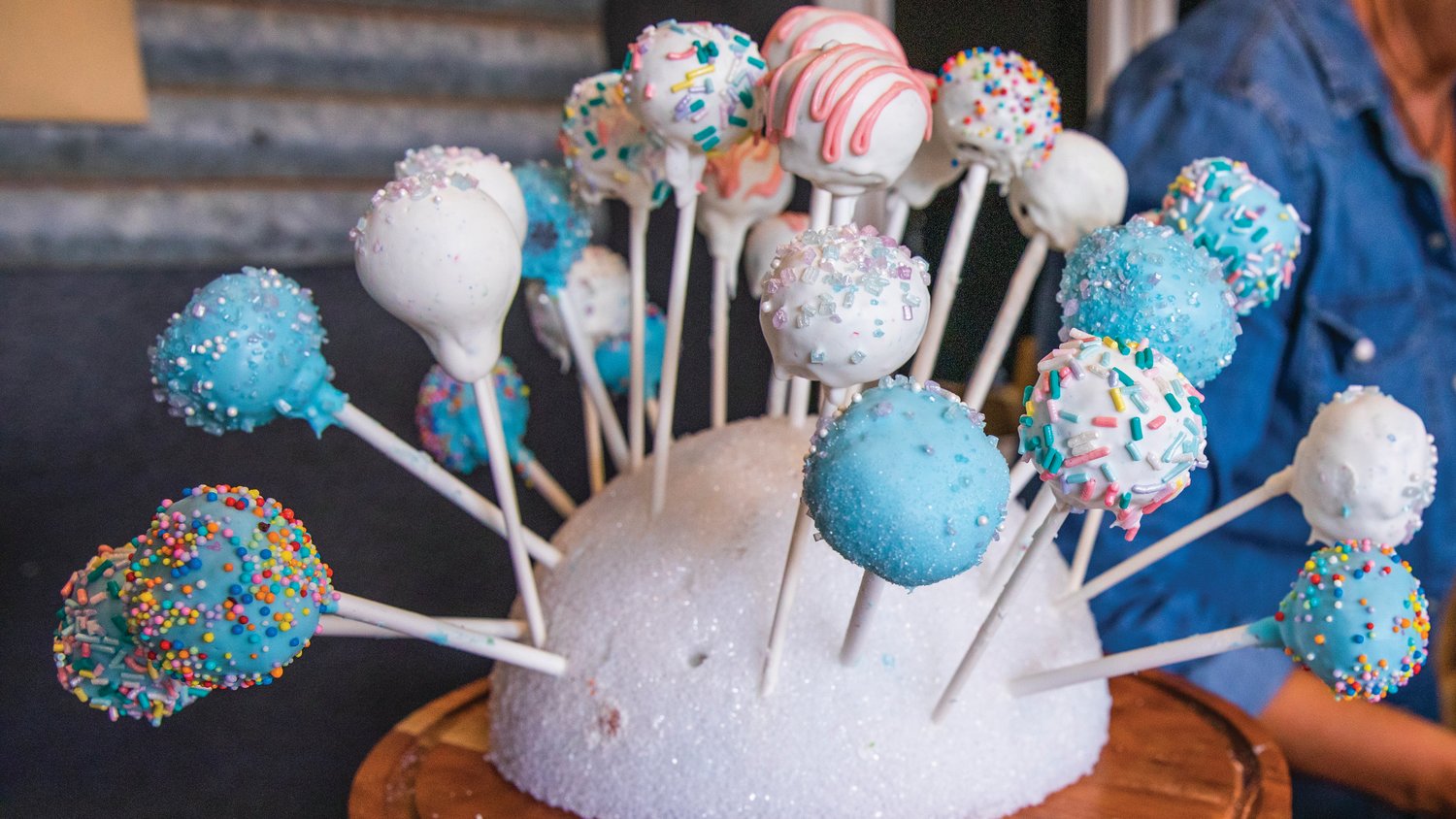 Cake pops are displayed at Lucky 'N Lawless in Centralia Friday afternoon.