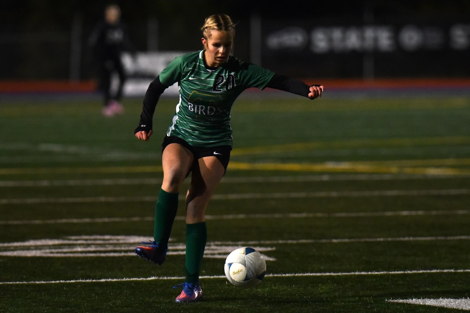 Kayla Pope controls the ball during Tumwater's 3-1 loss to Columbia River in the 2A state semifinals, on Nov. 18 at Shoreline Stadium.