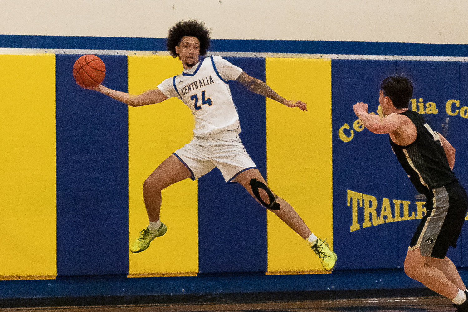 Centralia College wing Deshawn Keperling saves an errant ball against Peninsula Dec. 7.