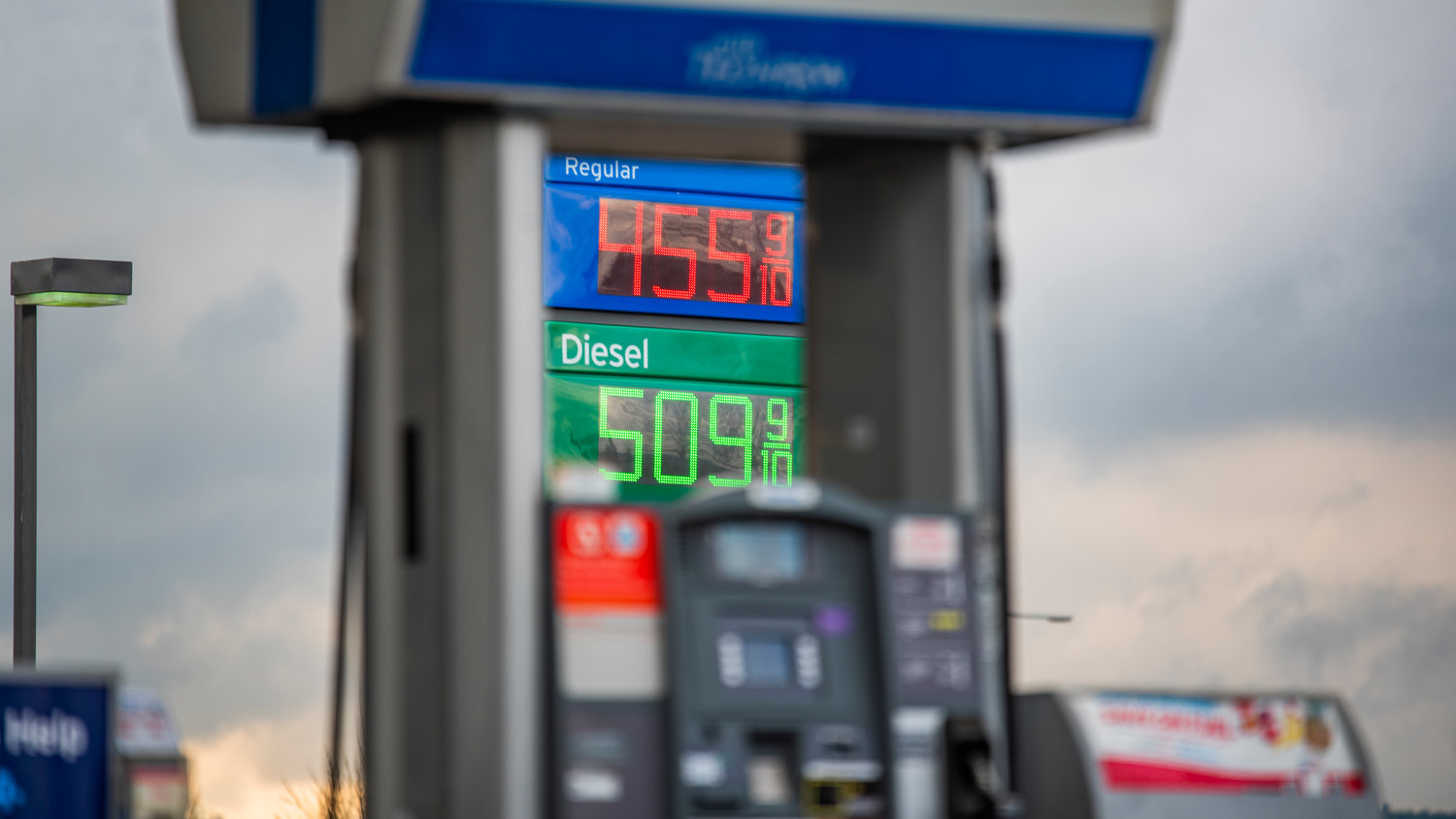 FILE PHOTO — Gas prices are displayed in Chehalis in 2022.