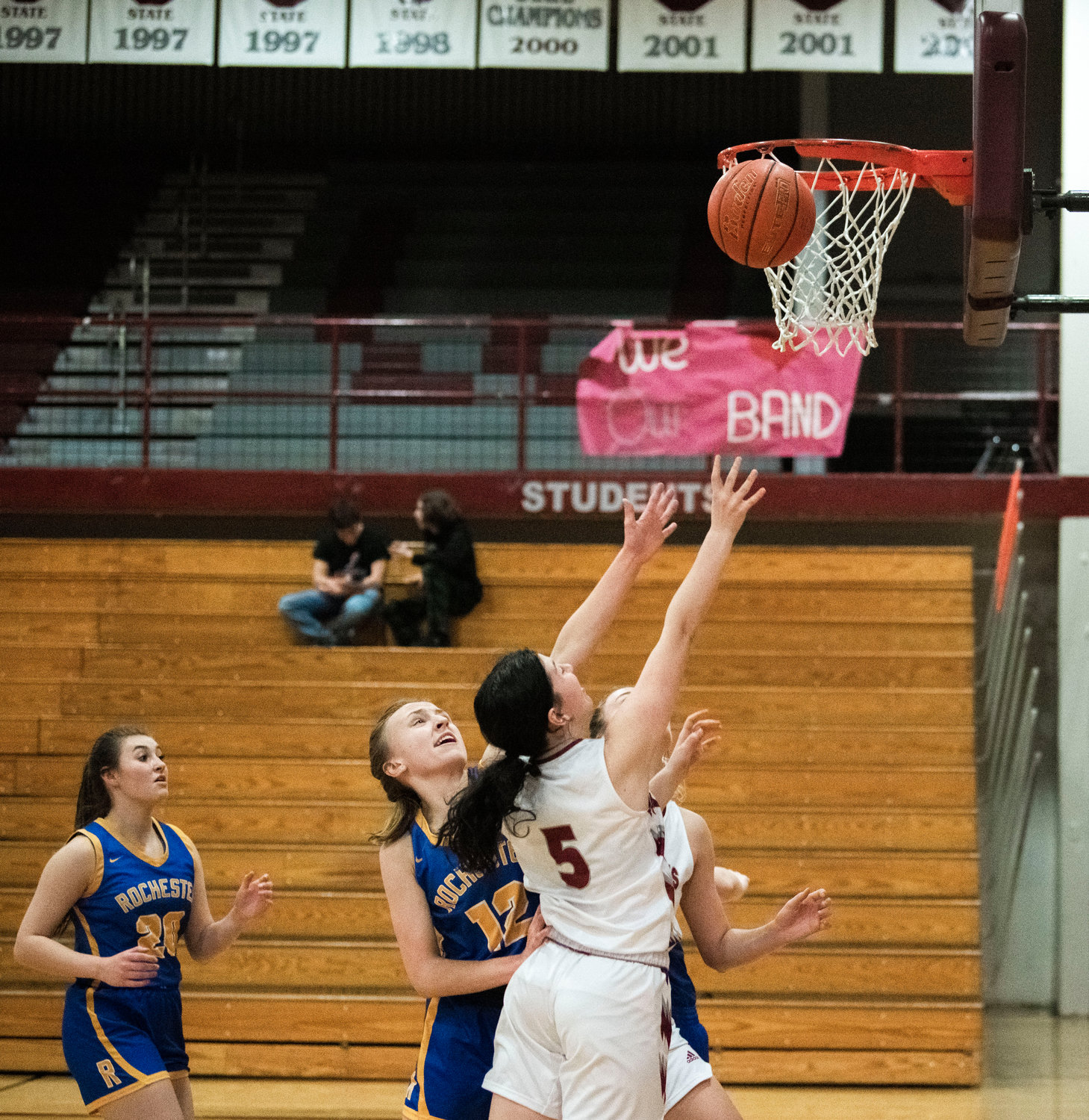 W.F. West’s Ellie Clinton (5) puts the ball up during a game against Rochester in Chehalis Thursday night.