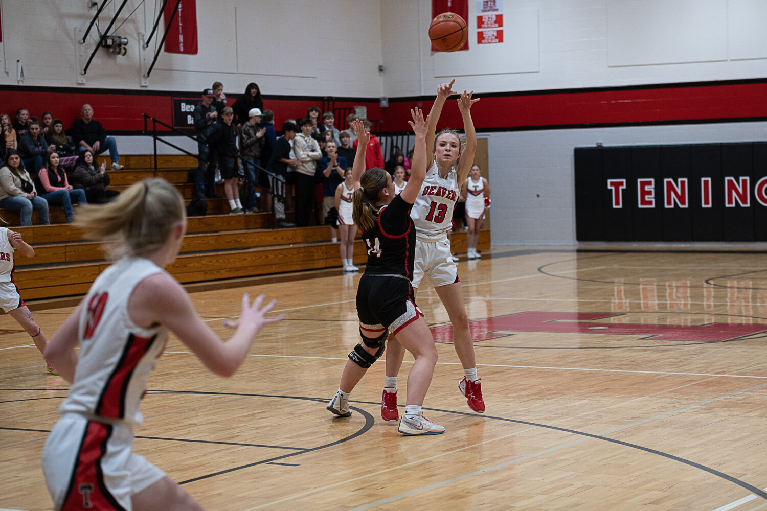 Presley Vanchieri passes to an open teammate during Tenino's loss to Toledo on Nov. 29.